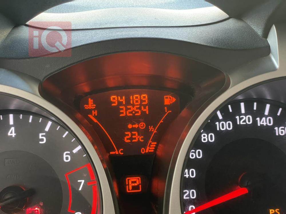 نيسان جوك